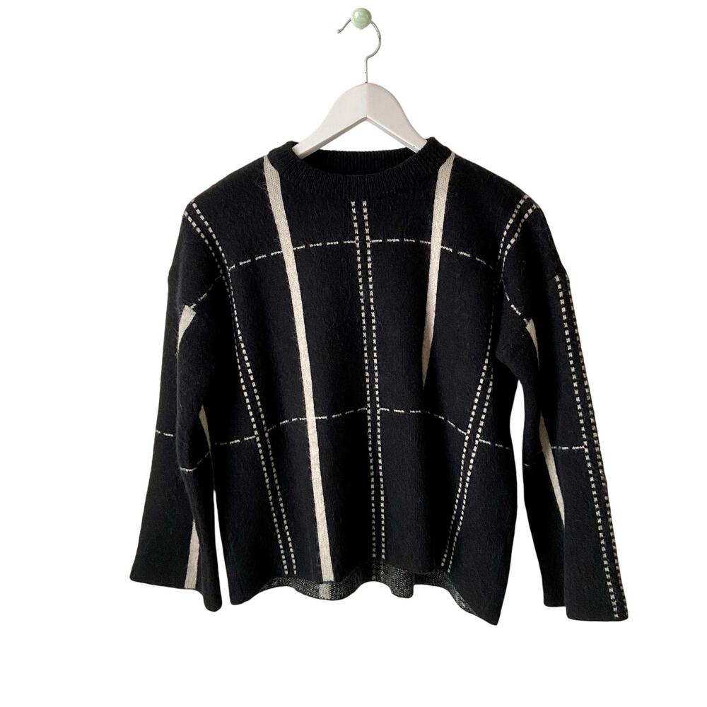 Sweewe Paris Black And White Plaid Sweater M/L